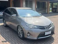 Usata Toyota Auris Touring Sports Lounge 99 CV (72 kW) 2014 Grigio Station wagon
