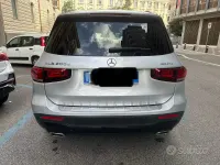 Usata Mercedes GLB200 150 CV (110 kW) 2020 Grigio SUV