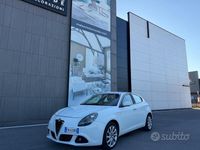 Gebraucht Alfa Romeo Giulietta Exclusive 170 PS (125 kW) 2013 Weiß Kleinwagen