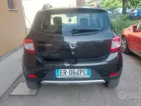 Usata Dacia Sandero 90 CV (66 kW) 2013 Nero Berlina