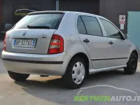 Usata Skoda Fabia Comfort 75 CV (55 kW) 2000 Argento Berlina