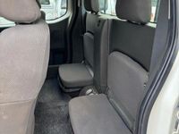 Brugt Nissan Navara 171 HK (125 kW) 2007 Hvid Pickup / Ladvogn