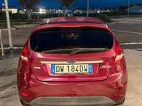 Usata Ford Fiesta 80 CV (58 kW) 2009 Rosso Utilitaria