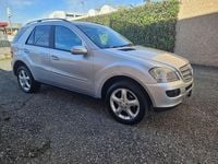 Usata Mercedes ML320 224 CV (164 kW) 2006 Argento SUV