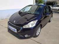 Usata Peugeot 208 Business-Line 68 CV (50 kW) 2013 Blu Utilitaria