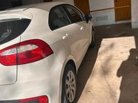 Usata Kia Rio 85 CV (62 kW) 2016 Bianco Utilitaria