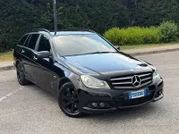 Usata Mercedes C200 136 CV (100 kW) 2015 Nero Station wagon