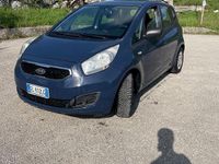 Usado Kia Venga 90 CV (66 kW) 2012 Azul Utilitario