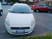 Usata Fiat Punto 75 CV (55 kW) 2007 Bianco Utilitaria