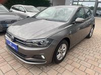 Usata VW Polo Comfortline 75 CV (55 kW) 2018 Gray Utilitaria