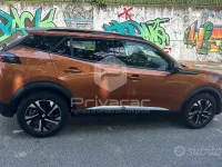Usata Peugeot 2008 Allure 131 CV (96 kW) 2023 Arancione SUV