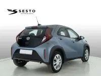 Usata Toyota Aygo X Active 72 CV (52 kW) 2024 Grigio SUV