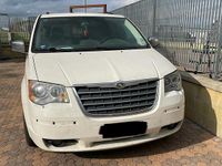 Usata Chrysler Voyager 163 CV (119 kW) 2010 Bianco Monovolume
