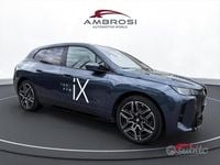 Usado BMW iX Comfort Edition 300 kW (408 HP) 2025 Azul SUV