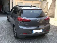 Usata Hyundai i20 Comfort 75 CV (55 kW) 2015 Grigio Berlina
