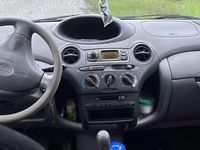 Usata Toyota Yaris 68 CV (50 kW) 2002 Berlina