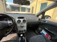 Usata Opel Corsa 75 CV (55 kW) 2011 Nero Utilitaria
