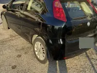 Usata Fiat Grande Punto 90 CV (66 kW) 2006 Viola Utilitaria