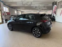 Usata Opel Corsa 101 CV (74 kW) 2025 Nero metalizzato Utilitaria