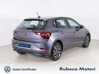 Usata VW Polo Life 95 CV (69 kW) 2024 Grigio Berlina