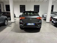 Usata VW T-Roc Advance 150 CV (110 kW) 2019 Grigio SUV