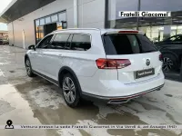 Usata VW Passat Alltrack 200 CV (147 kW) 2023 Glacier white metallizzato Station wagon