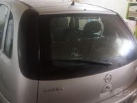 Usata Opel Corsa 69 CV (50 kW) 2006 Grigio Utilitaria
