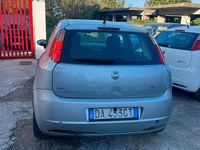 Usata Fiat Grande Punto 75 CV (55 kW) 2013 Grigio Utilitaria