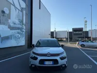 Begagnad Citroën C4 Shine 102 HK (75 kW) 2018 Vit Sedan