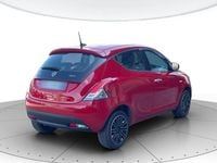 Usata Lancia Ypsilon Silver 70 CV (51 kW) 2022 Rosso Utilitaria