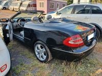 Usado Mercedes CLK240 Avantgarde 170 CV (125 kW) 2003 Blanco Descapotable