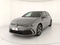 Usata VW Golf VIII R-line 150 CV (110 kW) 2023 Moonstone grey Berlina