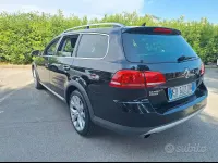 Usata VW Passat 177 CV (130 kW) 2014 Nero Station wagon