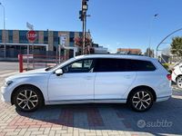 Usata VW Passat Executive 150 CV (110 kW) 2022 Bianco Station wagon