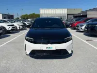 Usata Opel Corsa 75 CV (55 kW) 2024 Bianco/tetto nero Utilitaria