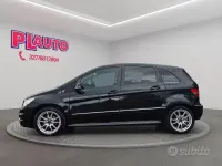 Usata Mercedes B180 109 CV (80 kW) 2009 Nero Monovolume