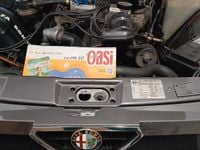 Usata Alfa Romeo 75 148 CV (108 kW) 1990 Grigio Berlina