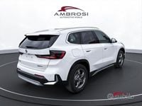 Usata BMW iX1 xLine 150 kW (204 CV) 2025 Alpin white pastello SUV