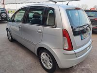 Usata Lancia Musa 77 CV (56 kW) 2010 Grigio Monovolume