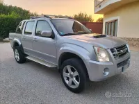 Usata Isuzu D-Max 163 CV (119 kW) 2007 Grigio SUV