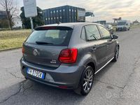 Usata VW Polo Comfortline 90 CV (66 kW) 2017 Grigio Berlina