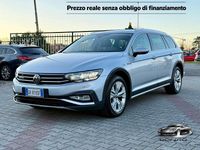 Usata VW Passat Alltrack 200 CV (147 kW) 2022 Argento Station wagon