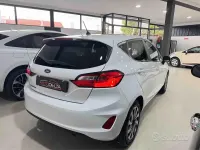 Usata Ford Fiesta Titanium 75 CV (55 kW) 2022 Bianco Utilitaria
