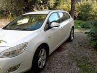 Usata Opel Astra 101 CV (74 kW) 2012 Bianco Station wagon