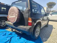 Usata Suzuki Vitara 96 CV (70 kW) 1998 Nero Station wagon