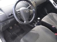 Usata Toyota Yaris 69 CV (50 kW) 2015 Utilitaria