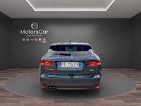 Usata Jaguar F-Pace Portfolio 180 CV (132 kW) 2016 Verde SUV