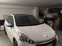 Usata Peugeot 208 Allure 82 CV (60 kW) 2018 Bianco Utilitaria
