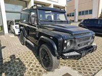 Usata Land Rover Defender 122 CV (89 kW) 2000 Nero Station wagon