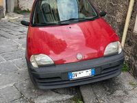 Usata Fiat 600 54 CV (39 kW) 2009 Rosso Utilitaria